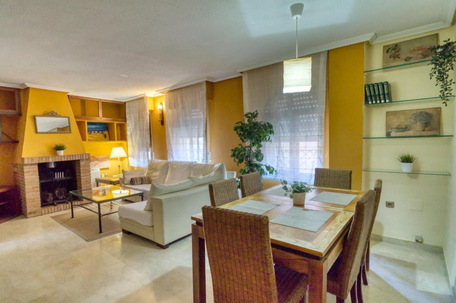 Apartmán Duplex En Centro, San Ildefonso Jaén Exteriér fotografie